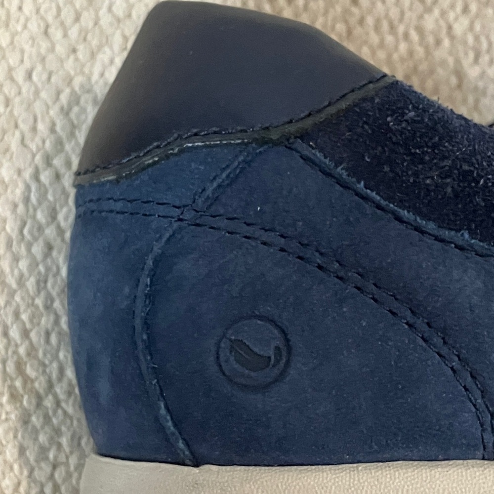 wm’s size 11 Clarks unstructured Dark Blue suede / leather Sneakers cushy soles - Picture 14 of 15